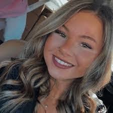 Francine Judd's Instagram, Twitter & Facebook