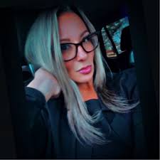 leadwithpassion #thepaperstore #huntington #longisland #waltwhitmanshops  #itsofficial #gifts #hallmark