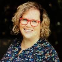 Sharon Hollenbeck's Instagram, Twitter & Facebook