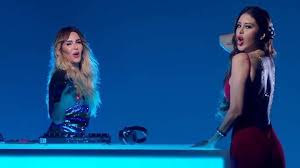 Selin Cigerci Sarkici Ebru Polat Soz Yazari Oldu Sonuc Fiyasko Sarkici Yazar Olinda
