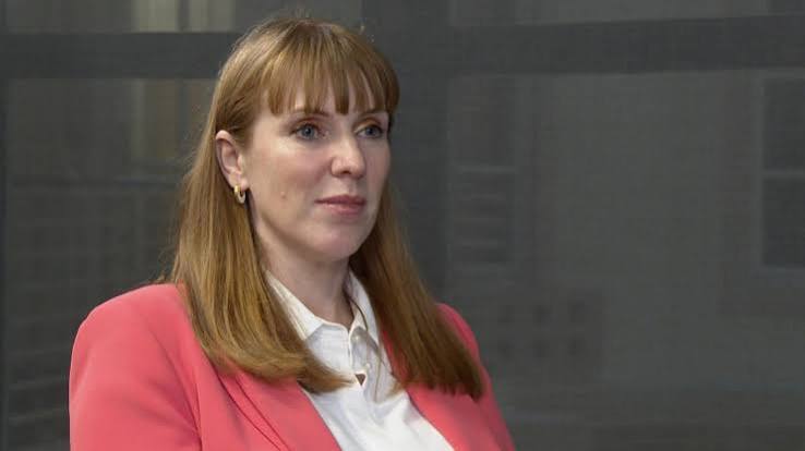 Angela Rayner: Deputy PM will 'unblock' south east housing sites - BBC News