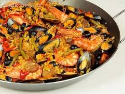 Trust On Us And We Deliver One Of The Best Catering Services For Your Parties Our Offer For Paella Catering Is One Of Th Paella Valenciana Paella Savoury Food