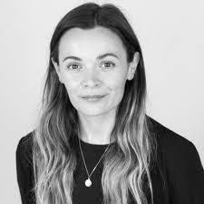 Kirsten Crane's Instagram, Twitter & Facebook