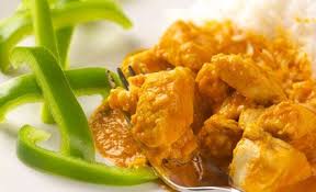 Poulet Au Curry Et Lait De Coco Pour 4 Personnes Recettes Elle A Table Recette Poulet Curry Recette Poulet Curry Recettes De Cuisine