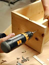 From beautiful and long lasting stain grade cedar wood window boxes to economical and long lasting tapered white cedar wooden window boxes there is just the right cedar window box for you. How To Build A Window Box Hgtv