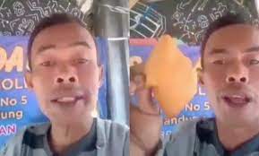 Stiker Wa Odading Mang Oleh Stiker Biografi Meme