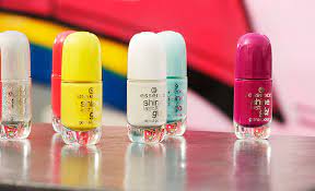 Essence gel lakovi za nokte⭐ lakove za nokte koristim samo na nogama jer na rukama radim gel nail polish essence lakovi. Do Razigranih Proljetnih Nijansi Na Noktima Za Samo 12 90 Kuna Elegant Hr