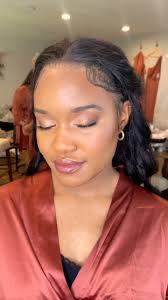 Let October season begin! 🤩, • makeup: @amandaalcantaramua , • hair:  @cosmegology , • team: @bangsandblush_ , #weddingmakeup #knoxvillemua  #tennesseemua softglammakeup #glammakeup #weddingmakeupideas ...