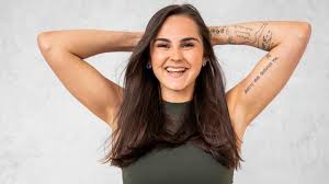 During her recovery from an eating disorder, Vicky hired a personal trainer 