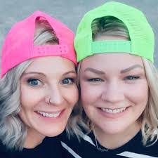 Loretta Reinhardt's Instagram, Twitter & Facebook