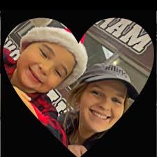 Whitney (@Whitneym7703)