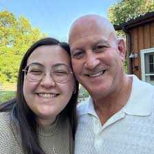 Earl Jones 83 of Accoville, WV was born June 18, 1935 at Lundale, WV a son  of the late Burt and Loretta Hazel Butler Jones. Mr. Jones departed this  life