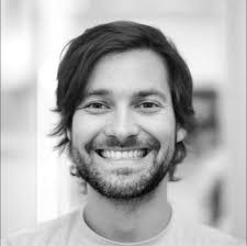 Are there any wedding videographers looking to join a team?