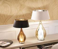 Trova una vasta selezione di lampada da comodino da interno bianco di camera da letto a prezzi vantaggiosi su ebay. Lampade Da Comodino
