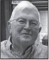 Dee Mohr's Instagram, Twitter & Facebook