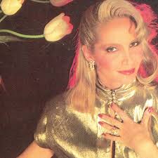 Rommy Hunt Revson, who popularized scrunchie, dies at 78