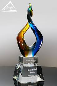 What is the best farewell gift that can be given to a senior who is passing out soon one of these days? Farewell Memento Gift All You Need To Know About A Farewell Gift Send My Gifts Online 82 Farewell Gifts For Friends Moving Away Images People