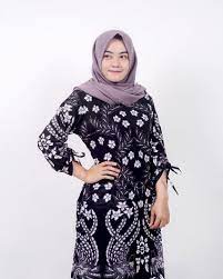 We did not find results for: 30 Contoh Desain Baju Batik Wanita Modern Busana Batik Gaun Batik Model Pakaian Kantor