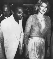 Born 23 october 1940), known as pelé (peˈlɛ), is a brazilian former professional footballer who played as a forward. Xuxa La Animadora Infantil Que Cautivo A Chicos Y A Grandes Clarin Com