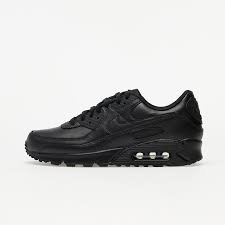 The quality of the leather used for this model is no longer as premium as the one utilized for the qs version. Herren Sneaker Und Schuhe Nike Air Max 90 Leather Black Black Black