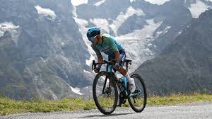 Tejada fue el mejor colombiano en la etapa reina del Tour de France en la que se impuso Carapaz