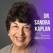 Sandra Kaplan's Instagram, Twitter & Facebook
