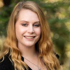 April Dufour's Instagram, Twitter & Facebook