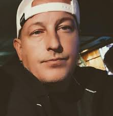 Do I really need a vacuum sealer to keep my smoked cheese fresh