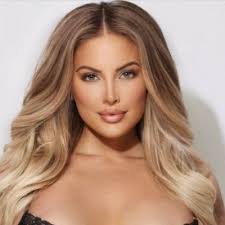 Danielle gilman (@MISS_GILMAN)