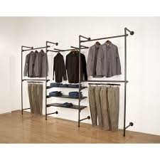 Tena Dekor Rack Und Hanger System Bestehend Aus Eisenrohr Und Holzregalen Ok Kleiderschrank Industrieller Schrank Kleiderstander Aus Rohren