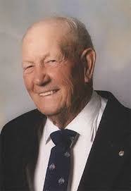 Frank Specht's Instagram, Twitter & Facebook