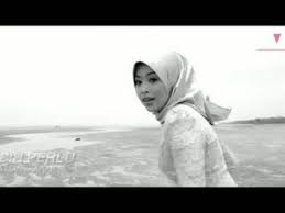 Tasha manshahar komposer & penulis lirik: Tasha Manshahar Bukan Aku Video Phoneky