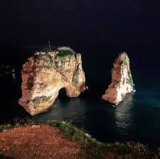 يُعدّ لبنان بفضل مأكولاته اللذيذة وتاريخه المتنوّع ومناظره الطبيعية التي تخطف الأنظار وجهة سياحية جاذبة وملهمة. Just A Few Words ØµØ®Ø±Ø© Ø§Ù„Ø±ÙˆØ´Ø© ÙÙŠ Ù„Ø¨Ù†Ø§Ù† Ø¥Ø·Ù„Ø§Ù‚ ÙƒÙ„Ù…Ø© Ø±ÙˆØ´Ø© Ø¹Ù„Ù‰ Ù‡Ø°Ù‡