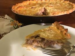 La variante più famosa di questa ricetta è sicuramente quella inglese la quale prevede l'aggiunta di uno strato di patate lesse tagliate a. Chicken Pie Pasticcio Di Pollo Inglese Pasticcio Di Pollo Ricette Idee Alimentari