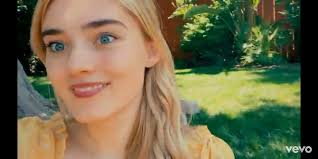 Meg Donnelly Latinoamérica