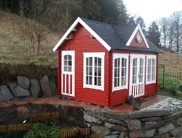 Clockhouse Gartenhaus In Rot Am Steilhang Gebaut Http Www Gartenhaus Gmbh De Gartenhaus Haus Hauser In Schweden