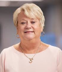 Deirdre Olson's Instagram, Twitter & Facebook