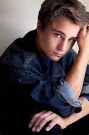 Happy Birthday Tanner Novlan (Finn) who is 38 today