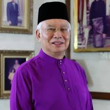 Lahir di kuala lipis, pahang, federasi malaya, 23 juli 1953; Najib Razak Home Facebook