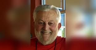 Victor Bloom's Instagram, Twitter & Facebook