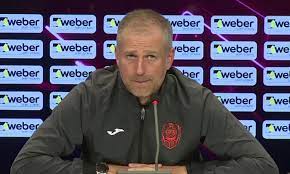 Conform sport.ro , iordănescu a primit un telefon din partea unui conducător de la cfr cluj după eșecul cu steaua roșie belgrad. Edi IordÄƒnescu A Ajuns In Gruia È™i NegociazÄƒ Preluarea Lui Cfr Cluj Cine Va Sta Pe BancÄƒ Cu Cska Sofia