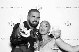 Album, plus brit and grammy awards nominations. Drake Dating Jorja Smith He S Spotted Holding Hands With Her Hollywood Life