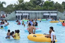 Water park adalah salah satu wahana paling populer dan ter favorit di antara semua wahana permainan yang terdapat di taman wisata matahari. Tiket Masuk Dan Lokasi Siantar Waterpark Martoba Sumut Wisatainfo