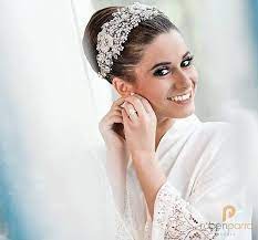 Panamanian Stunner Bride Shella In Her Customdesigned Bridalheadpiece By Bridalstylesboutiqu Bridal Styles Boutique Bride Hair Accessories Headpiece Wedding