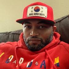 Tyrone Samuel's Instagram, Twitter & Facebook