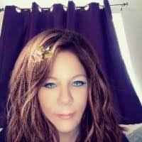 Sara Vandergriff's Instagram, Twitter & Facebook