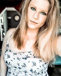 Jillian Steiner's Instagram, Twitter & Facebook