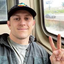 Chase Castillo (@cast.e.o) • Threads, Say more