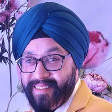 AI and Employment: Job Creator or Job Destroyer? The rise of artificial  intelligence has sparked an ongoing debate: Is AI a job creator or a job  destroyer? While some fear automation will