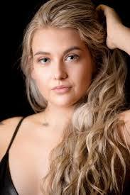 Tia Newman's Instagram, Twitter & Facebook